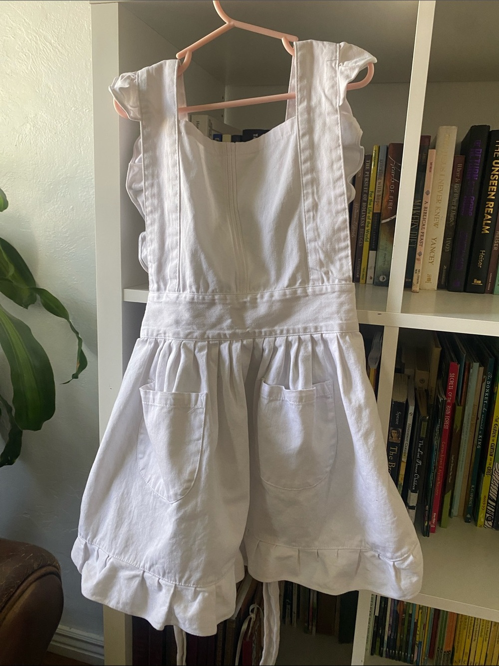 White Kids Apron with Front Pockets